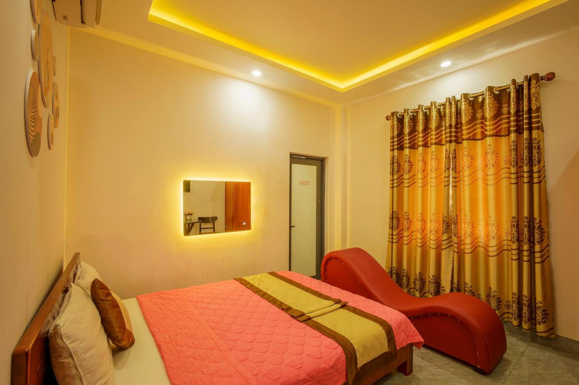Phu Xuan Hotel Куинён Экстерьер фото